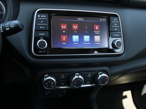 Certified 2025 Nissan Kicks Play S FWD image 19