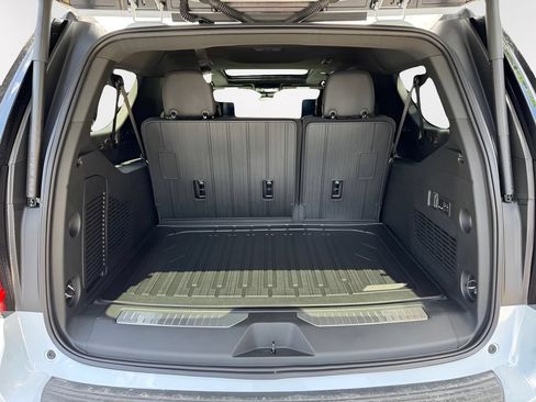 New 2026 GMC Yukon XL Denali Ultimate w/ LPO, Floor Liner Package AWD/4WD image 6