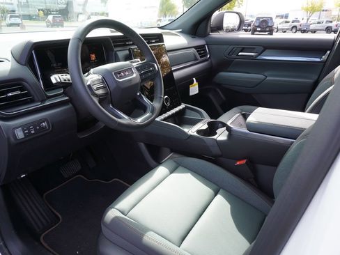 New 2026 GMC Terrain AT4 w/ Technology Package II image 16