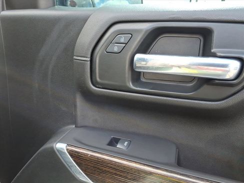Used 2021 GMC Sierra 1500 SLE image 19