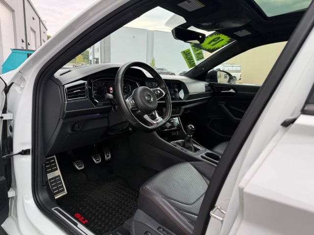 Used 2019 Volkswagen Jetta GLI Autobahn FWD image 13