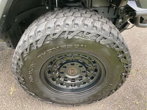 Used 2024 Jeep Wrangler Sport S image 18