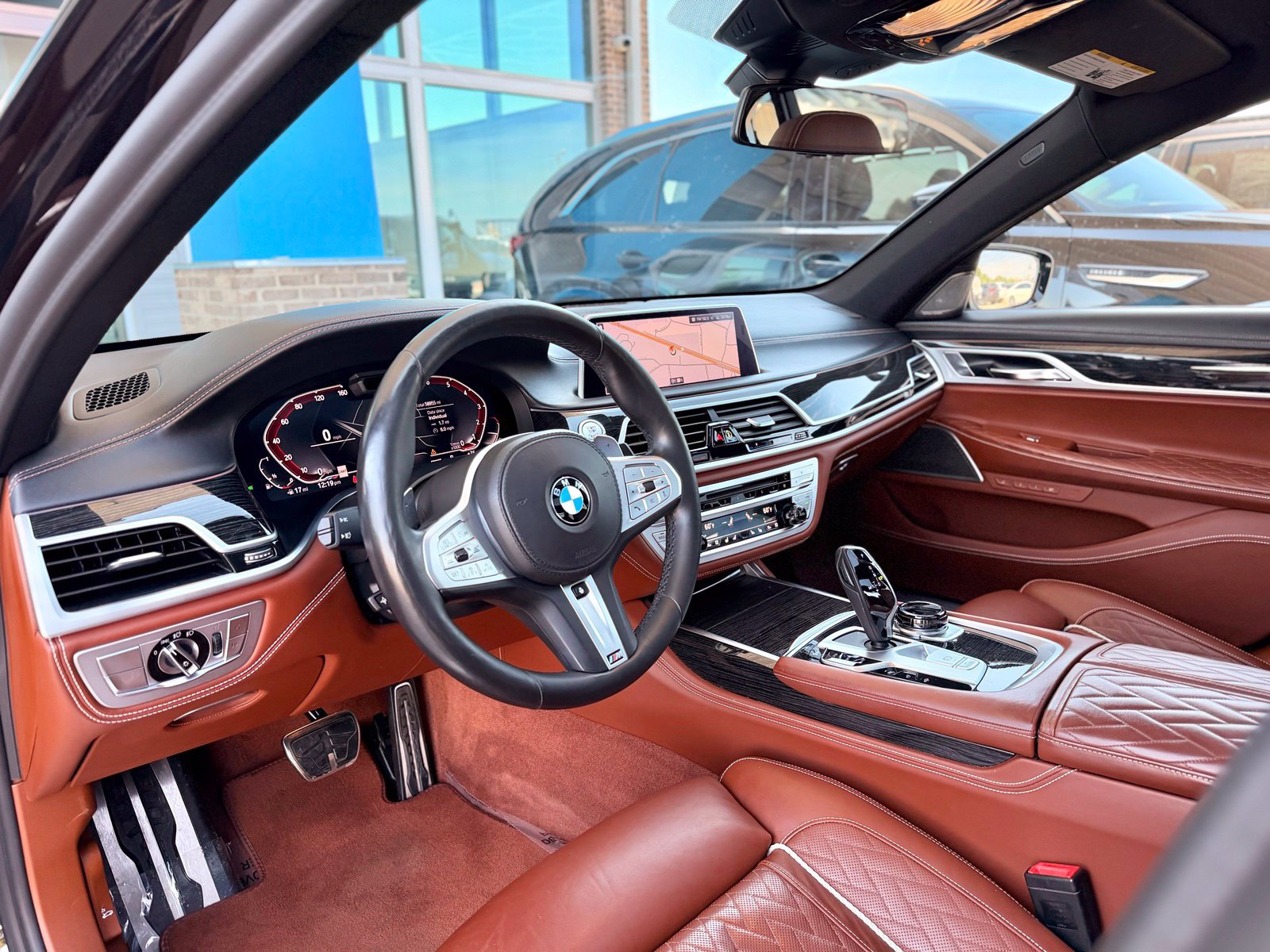 Used 2020 BMW 750i xDrive w/ Executive Package AWD/4WD image 24
