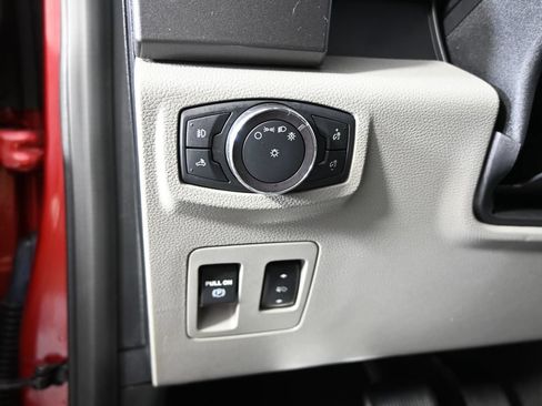 Used 2019 Ford F150 XLT w/ Equipment Group 302A Luxury AWD/4WD image 24