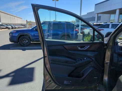 Used 2023 Subaru Ascent Touring AWD/4WD image 13