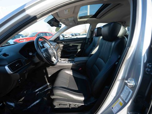 Certified 2021 Honda Accord EX-L image 9