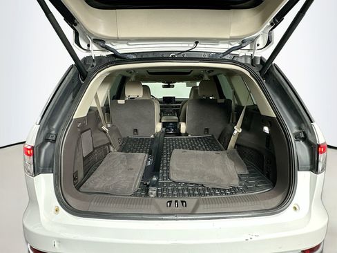 Used 2021 Lincoln Aviator Reserve w/ Equipment Group 201A AWD/4WD image 31