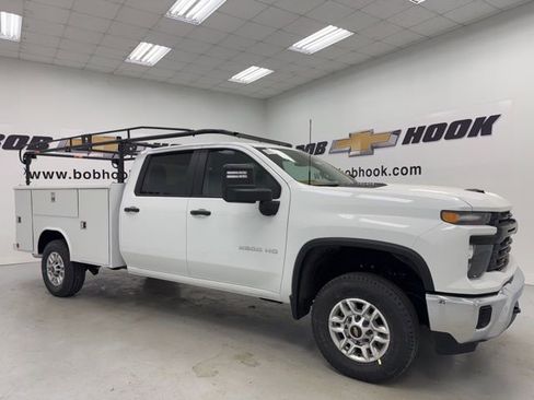 New 2026 Chevrolet Silverado 2500 W/T w/ WT Convenience Package image 3