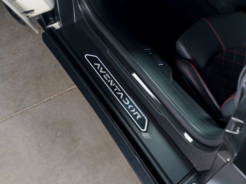 Used 2017 Lamborghini Aventador S AWD/4WD image 59