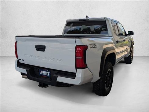 Used 2024 Toyota Tacoma TRD Off-Road AWD/4WD image 5