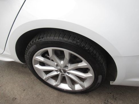 Used 2019 Audi A4 2.0T Premium Plus w/ Premium Plus Package image 16