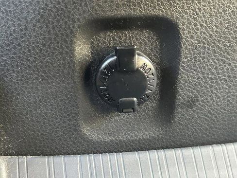 Certified 2023 Toyota Sienna XLE image 44