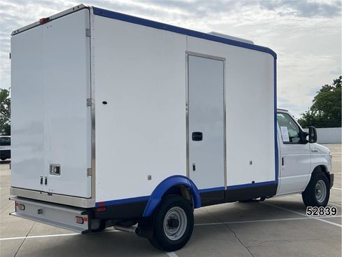 Used 2023 Ford E-350 and Econoline 350 Super Duty w/ Power Windows & Locks Group RWD image 2