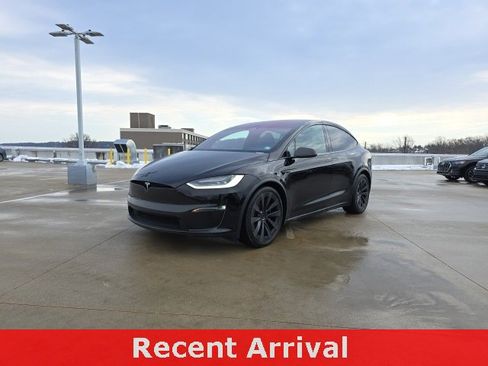 Used 2023 Tesla Model X image 1