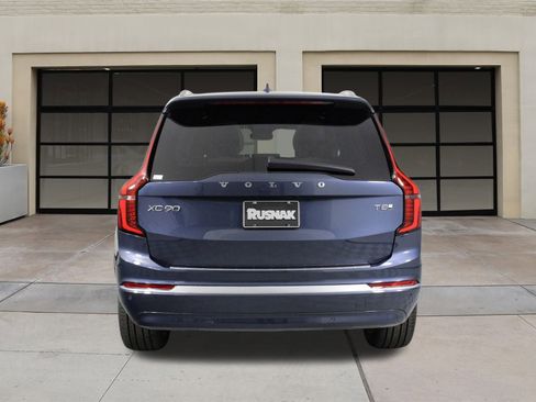 New 2026 Volvo XC90 T8 Ultra image 4