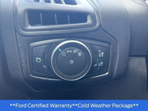 Used 2018 Ford Focus SE w/ Cold Weather Package FWD image 15