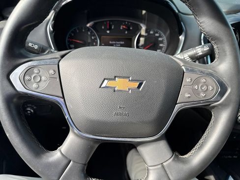 Used 2023 Chevrolet Traverse LT AWD/4WD image 6