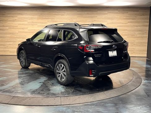 Used 2021 Subaru Outback Premium image 23