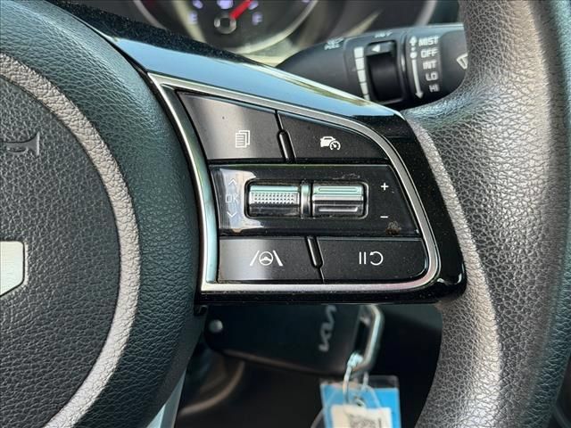 Used 2023 Kia Forte LXS FWD image 18
