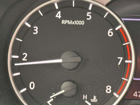 Used 2024 Nissan Rogue S image 25