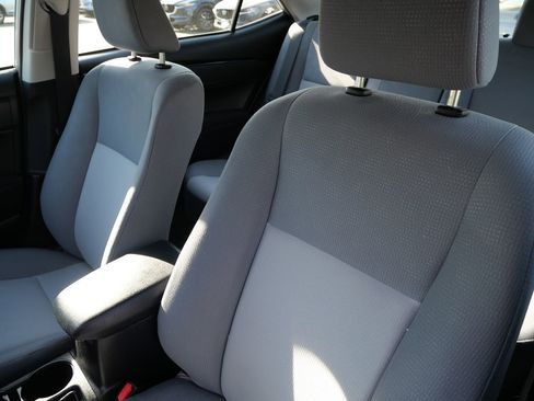 Used 2017 Toyota Corolla L w/ Carpet Mat Package (TMS) FWD image 11