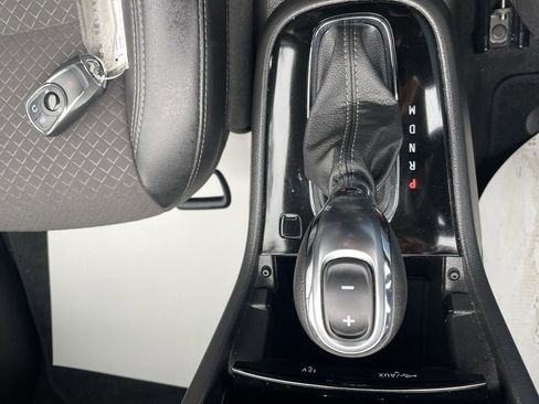 Certified 2021 Buick Encore Preferred image 28