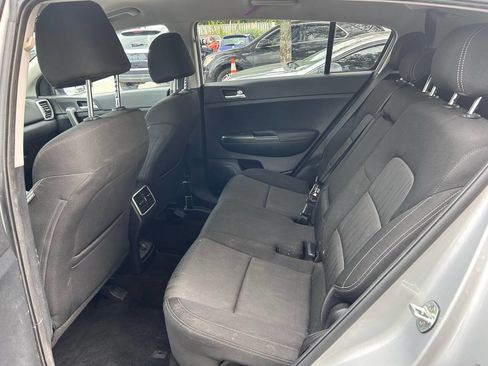 Used 2019 Kia Sportage LX image 13