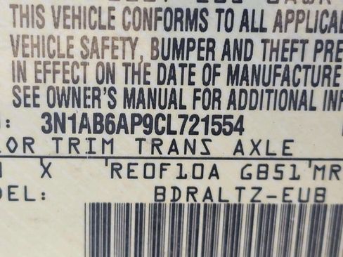 Used 2012 Nissan Sentra 2.0 SR w/ Special Edition Pkg image 11