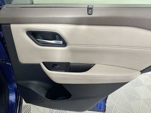Used 2021 Nissan Rogue SL w/ Premium Package FWD image 27