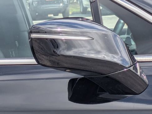 Used 2023 Buick Enclave Avenir w/ Avenir Technology Package image 11