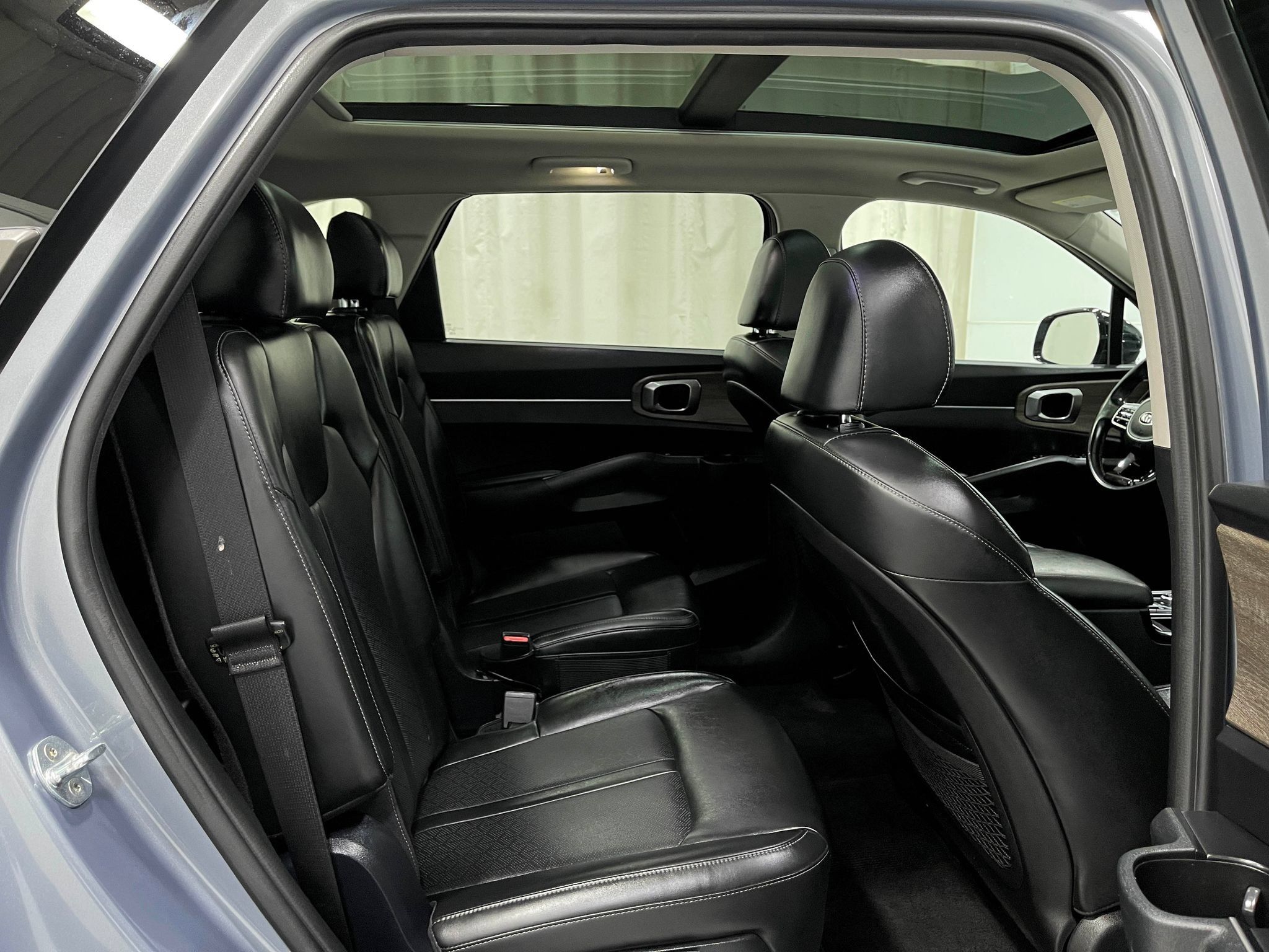 Used 2021 Kia Sorento EX w/ Panoramic Sunroof Package AWD/4WD image 32