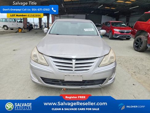Used 2013 Hyundai Genesis 3.8 RWD image 7