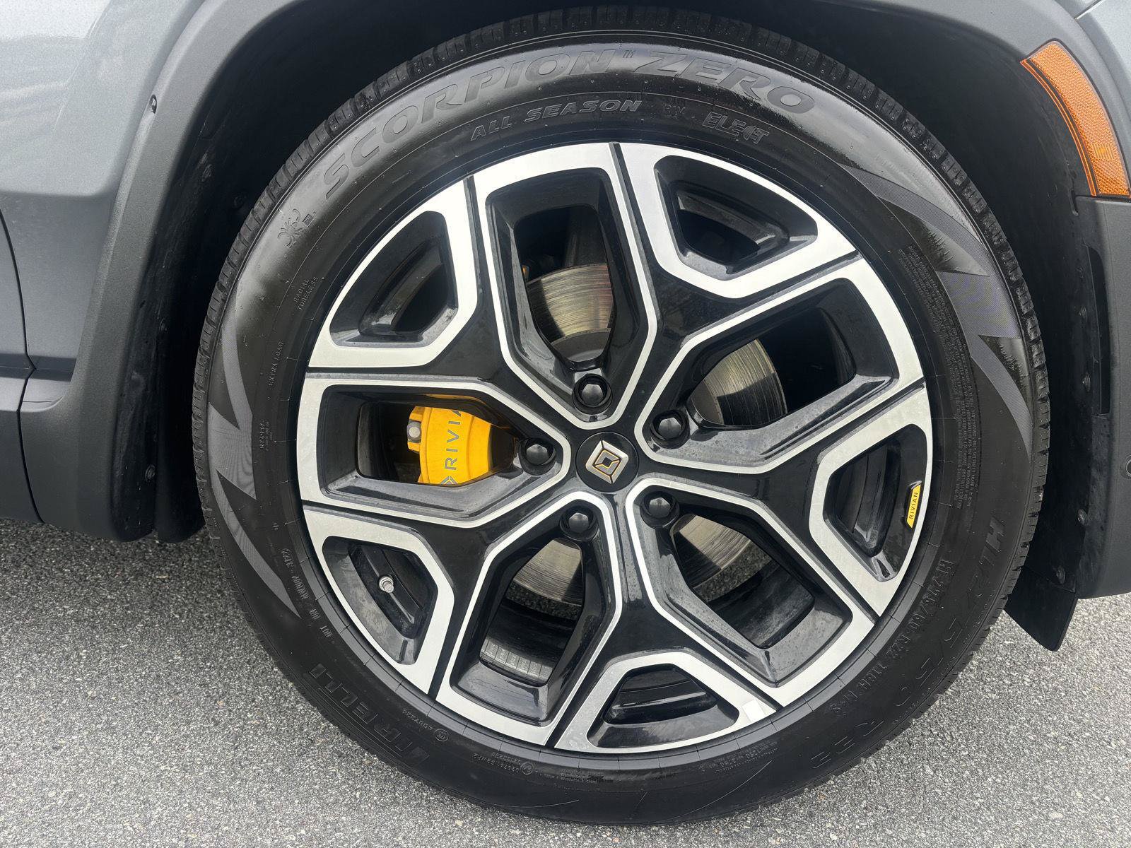Used 2022 Rivian R1S Launch Edition Quad AWD/4WD image 27