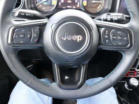 Used 2024 Jeep Wrangler Unlimited Rubicon 4xe AWD/4WD image 31