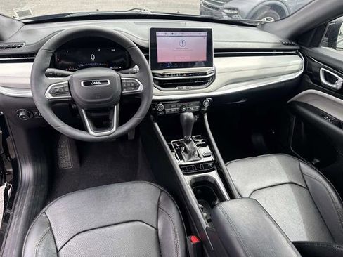 Used 2024 Jeep Compass Limited w/ Elite Group AWD/4WD image 10