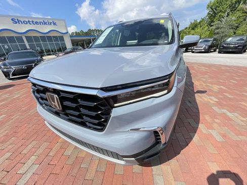 Certified 2025 Honda Pilot Elite image 25