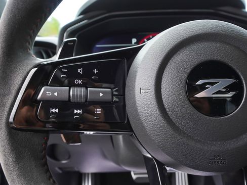 Used 2025 Nissan Z NISMO w/ Floor Mat Package RWD image 17