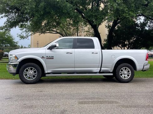 Used 2018 RAM 2500 Laramie w/ Convenience Group RWD image 2