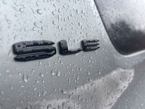 Certified 2023 GMC Acadia SLE w/ Driver Convenience Package image 10