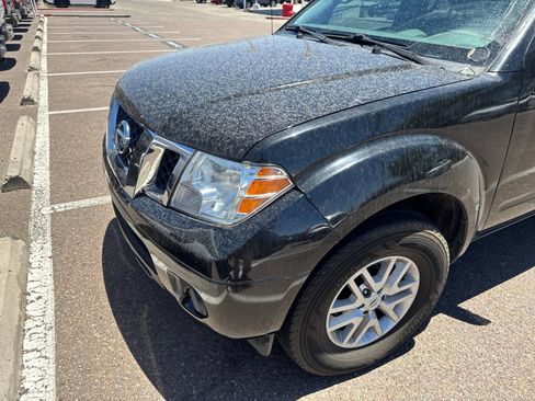 Used 2019 Nissan Frontier SV RWD image 9