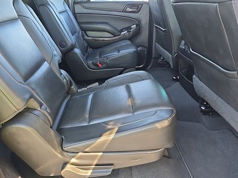 Used 2020 GMC Yukon XL SLT image 38