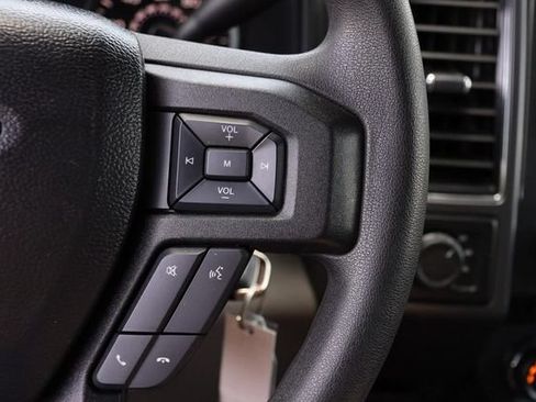 Used 2017 Ford F150 XLT AWD/4WD image 12