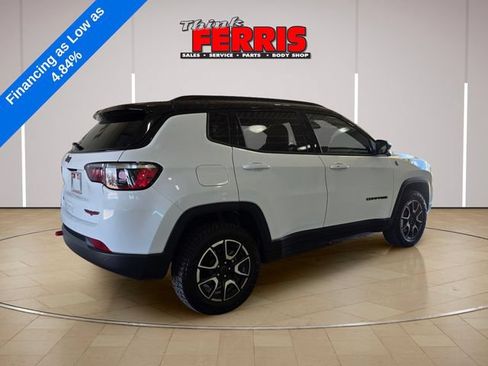 Used 2026 Jeep Compass Trailhawk AWD/4WD image 5
