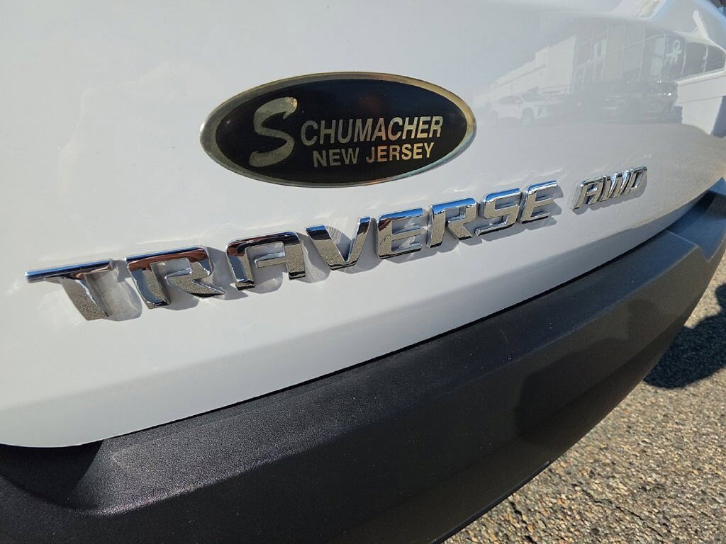 Used 2023 Chevrolet Traverse LT AWD/4WD image 18