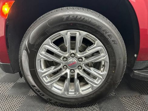 Used 2022 GMC Yukon SLT w/ SLT Premium Package AWD/4WD image 40