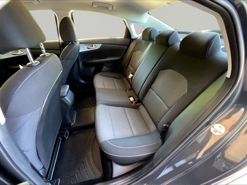 Used 2023 Kia Forte LXS FWD image 20