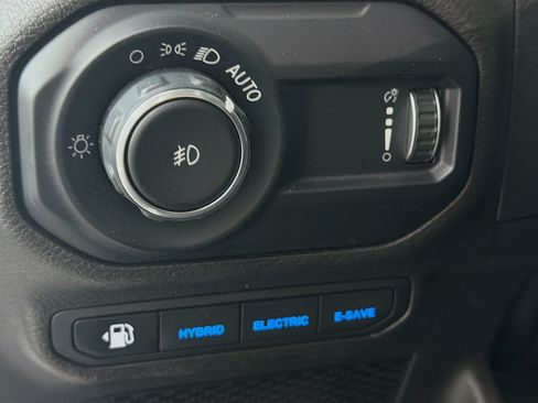 Used 2023 Jeep Wrangler Unlimited w/ 8.4" Radio Group AWD/4WD image 16