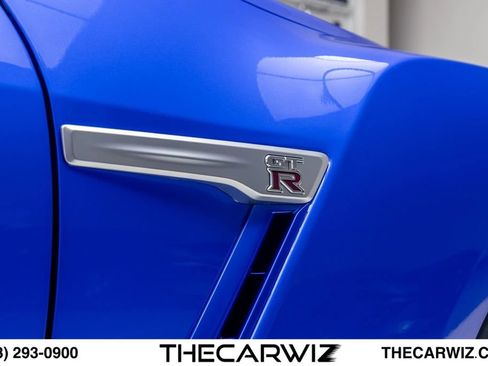 Used 2020 Nissan GT-R Premium AWD/4WD image 40