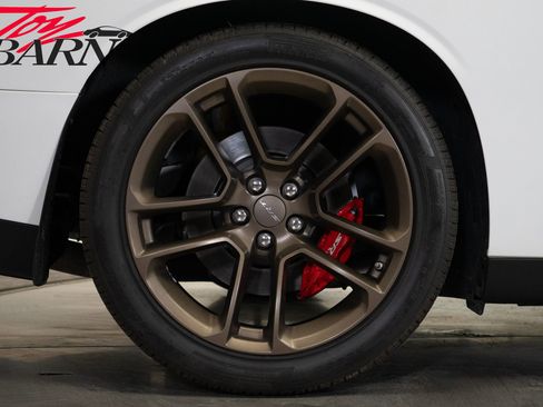 Used 2021 Dodge Challenger SRT Hellcat image 15