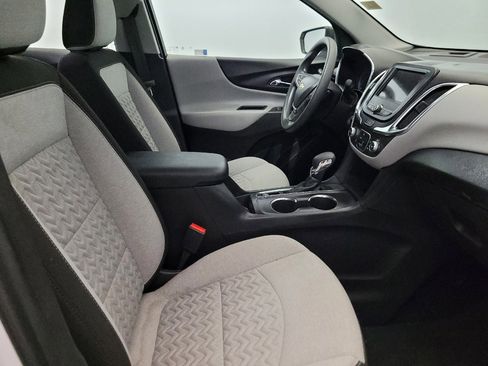 Used 2024 Chevrolet Equinox LS image 21
